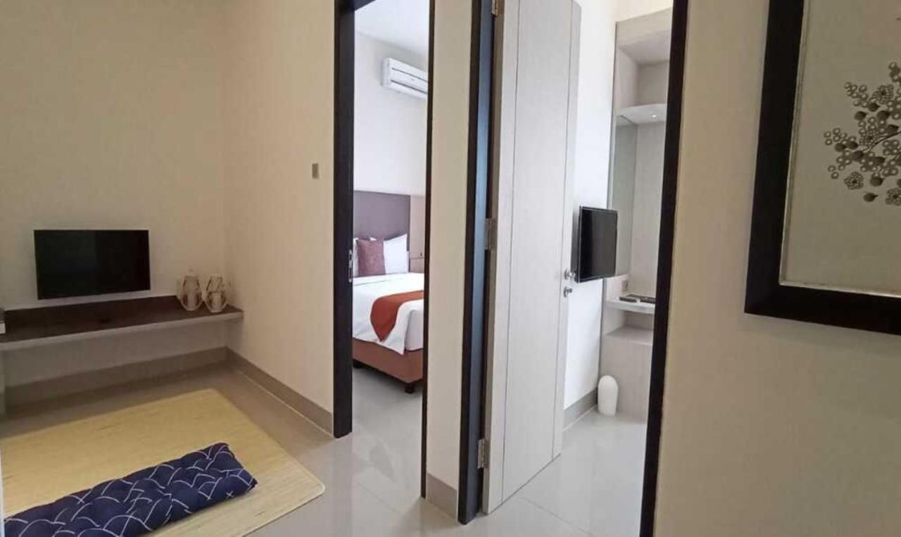 Sparks Odeon Sukabumi, Artotel Curated Экстерьер фото