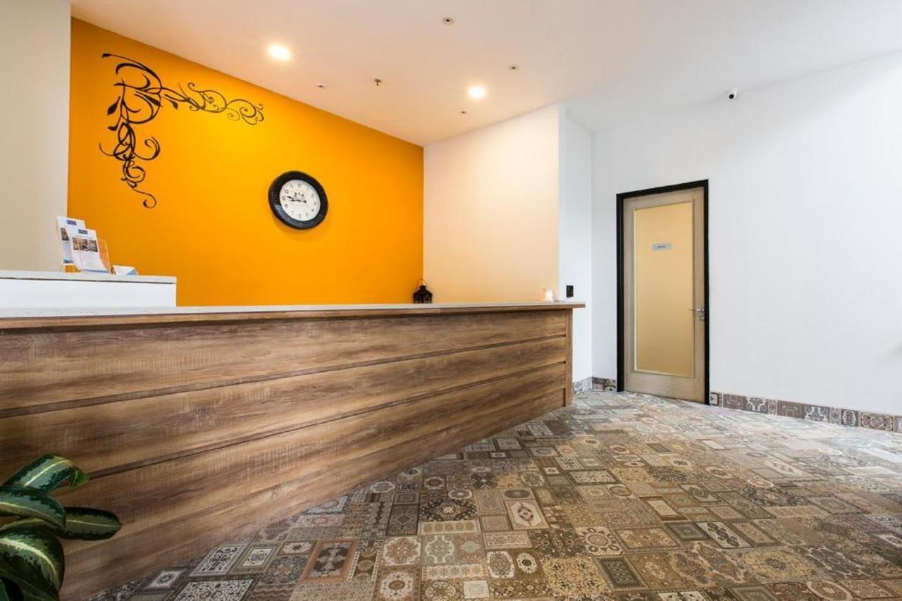 Sparks Odeon Sukabumi, Artotel Curated Экстерьер фото